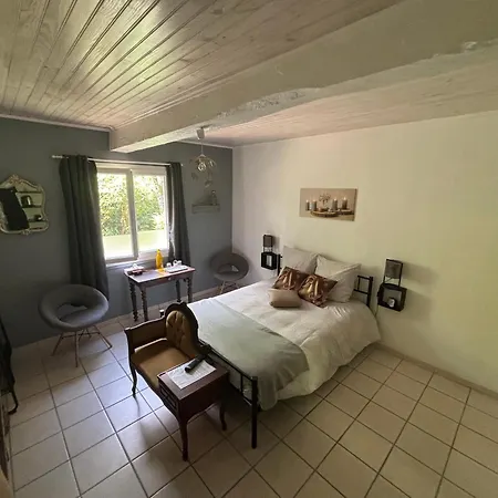 Domaine Pierrot 3* Laujuzan