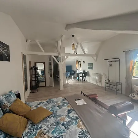 Domaine Pierrot 3* Laujuzan