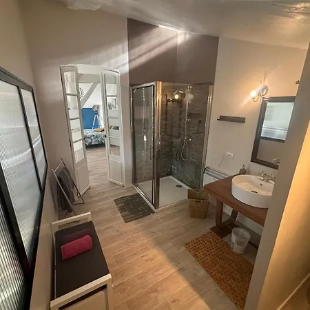 Domaine Pierrot Bed and Breakfast