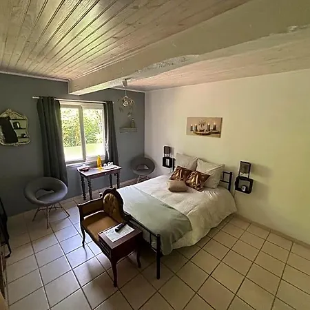Oda ve Kahvaltı Domaine Pierrot 3*